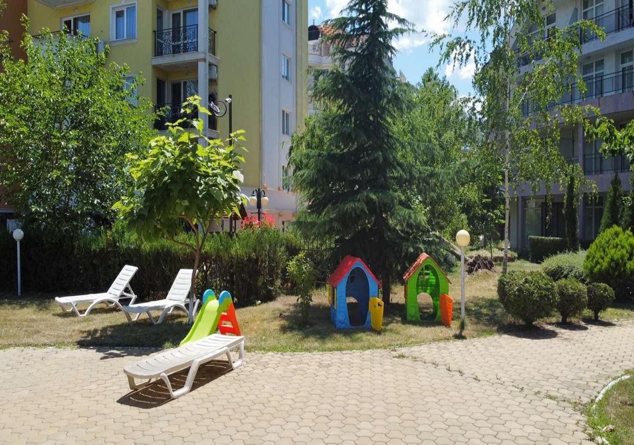 Charis Cozy Family Apart At Sun Village Complex Close To The Beach Napospart Kültér fotó