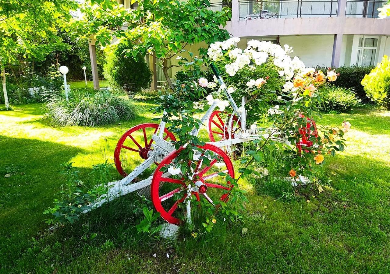 Charis Cozy Family Apart At Sun Village Complex Close To The Beach Napospart Kültér fotó